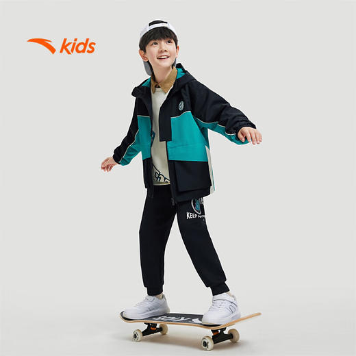 【超值】安踏儿童外套连帽男童梭织运动上衣当季透气舒适运动潮352438603 商品图2