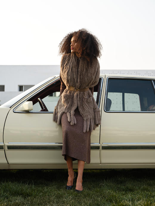 SAFICOO 优雅女人下摆手编流苏设计披肩 商品图2