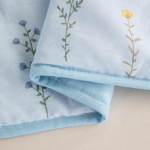 多喜爱 全棉空调被夏薄被 微风记忆/洛维德/清筱/春野花信/微醺时光 商品图2