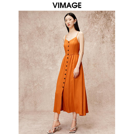 VIMAGE纬漫纪时尚露背时尚简约显瘦吊带橙色连衣裙秋新款V2207817 商品图1