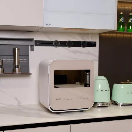 Smartcare太阳公公 CUBE母婴儿奶瓶消毒柜低温烘干体机紫外线消毒器 预售7-10天 商品图1