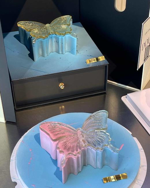 蝴蝶梦境（表面水晶糖较厚，需要用力敲哦） · 慕斯蛋糕 商品图1