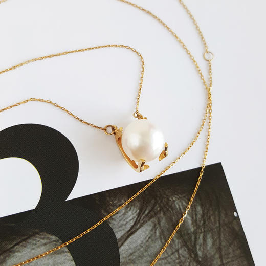 【天然正品】AU750黄金镶约8.4MM天然akoya海水珍珠吊坠项链女士现售价：1280！特价280724NJS02 商品图1