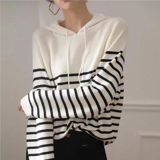 木言欢针织连帽衫 | 软糯亲肤 柔软舒适 简约经典 藏肉显瘦 可单穿可内搭 商品图1