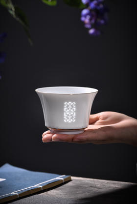 富玉  景德镇玲珑描金窗花三才盖碗