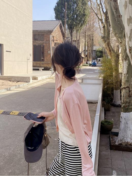 🌸🌸🌸早秋好物】🔺泰迪熊TEDDYBEAR小花慵懒气质开衫1602款：🍅6%羊毛混纺纱线 细度高光泽好 条感均匀 纹理清晰 商品图3