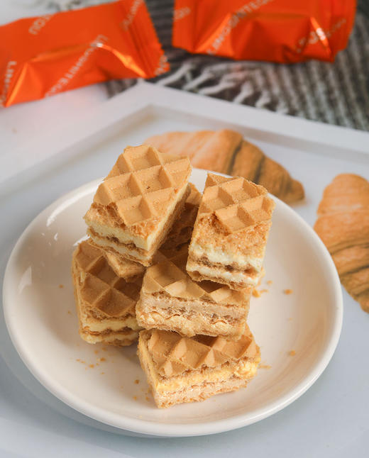 【零食特区-熔岩芝士威化饼干】500g到手80包！！五层脆皮厚夹心，浓浓芝士的威化!  商品图1