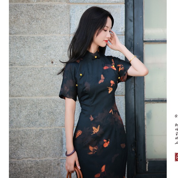 【浮蝶】黑色缎面提花印花旗袍新中式复古民国风蝴蝶元素气质日常