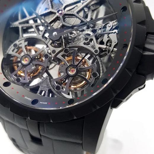 【98新正品】Roger Dubuis罗杰杜彼王者系列钛金属45mm双陀飞轮手动机械机芯男表271223LV03 商品图7