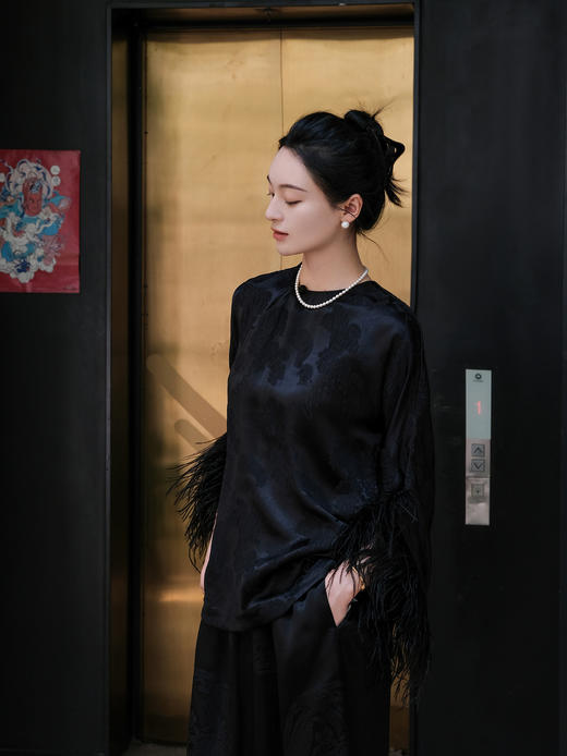 盛唐牡丹 |黑色冠乐绉斜襟上衣 商品图5