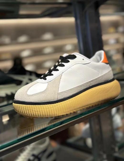 日本本土 · 日本鬼冢虎人气松糕鞋 38码（图片色，无需鞋盒）｜日本直邮 商品图0