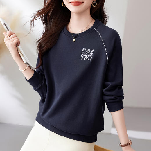 百媚生 圆领卫衣女春秋薄款宽松T恤S82330131 商品图0