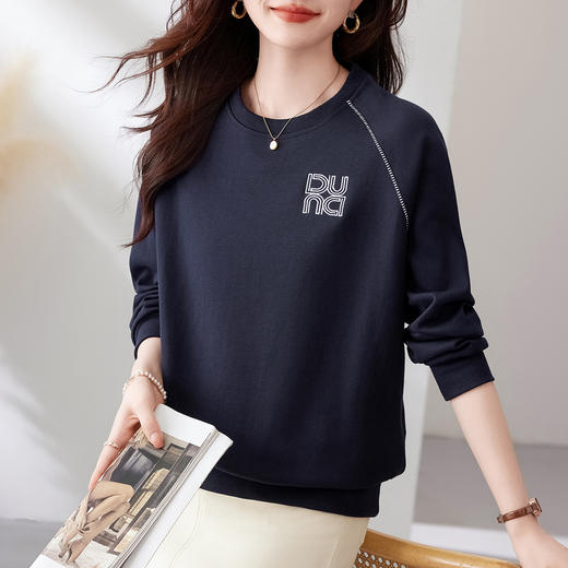 百媚生 圆领卫衣女春秋薄款宽松T恤S82330131 商品图2