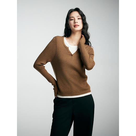 棉仓356635001-假两件小V领打底衫 商品图2