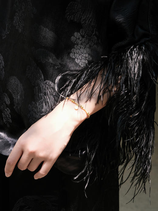 盛唐牡丹 |黑色冠乐绉斜襟上衣 商品图2