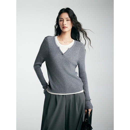 棉仓356635001-假两件小V领打底衫 商品图0