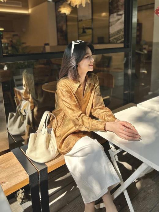 【包邮发顺丰】54742 洛诗琳夏季新款美拉德色系山水秘境真丝套头式衬衫 KDN0528 商品图1