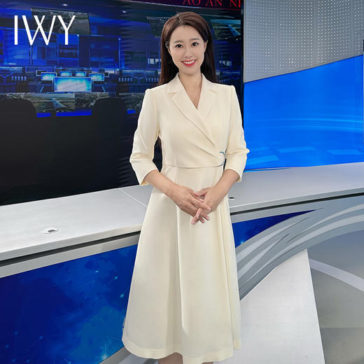 IWY/设计感杏色面试主持人正装女温柔风腰带款通勤西装连衣裙子Q14314 商品图4