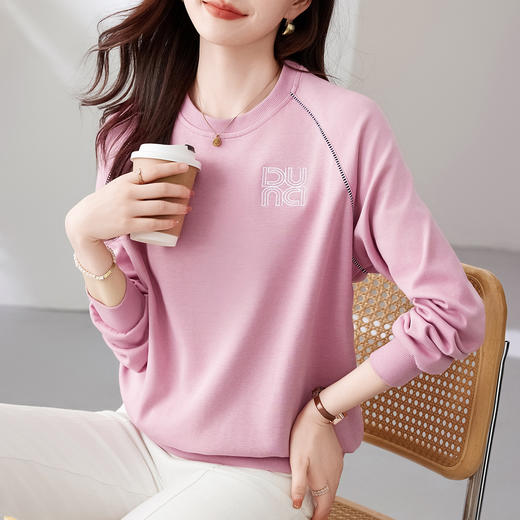 百媚生 圆领卫衣女春秋薄款宽松T恤S82330131 商品图1