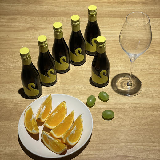 优选丨【红酒黄天鹅】露仙格 黄天鹅干红葡萄酒   6瓶/箱  187ml/瓶小支装 赤霞珠  美乐 100%全汁干红；智利进口，丰盛口感，尊贵典范 红酒 商品图9