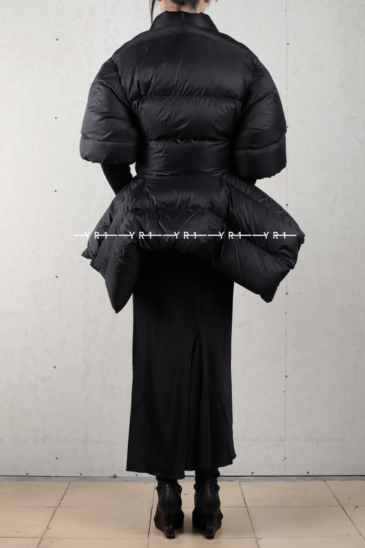 Rick Owens｜黑色再生尼龙蝙蝠羽绒服 商品图3