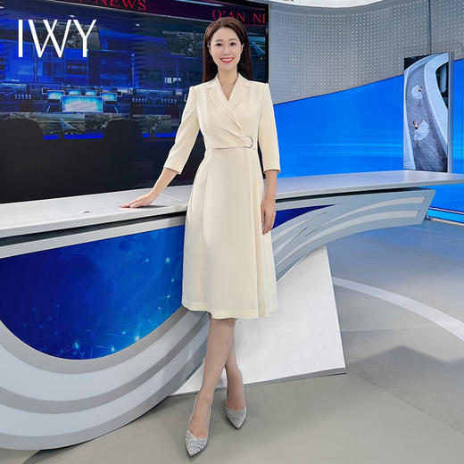 IWY/设计感杏色面试主持人正装女温柔风腰带款通勤西装连衣裙子Q14314 商品图3