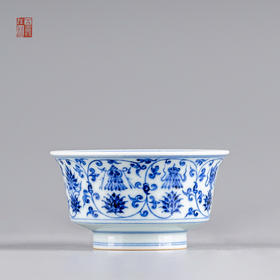 寒香慕古明青花八宝马蹄杯