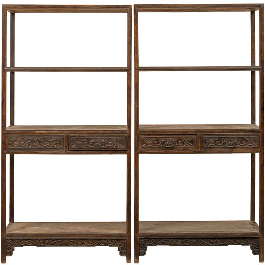 清早期 紫檀全敞式三层架格（一对） 商品图5