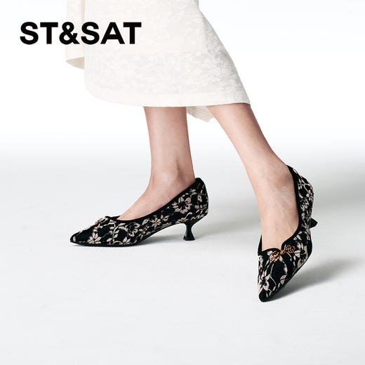 星期六中式风精致花纹气质跟鞋SSC3111177 商品图1