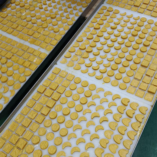 椰妃 芒果冻干  水果干鲜芒果低温脱水  放心休闲零食大包装88克 商品图4