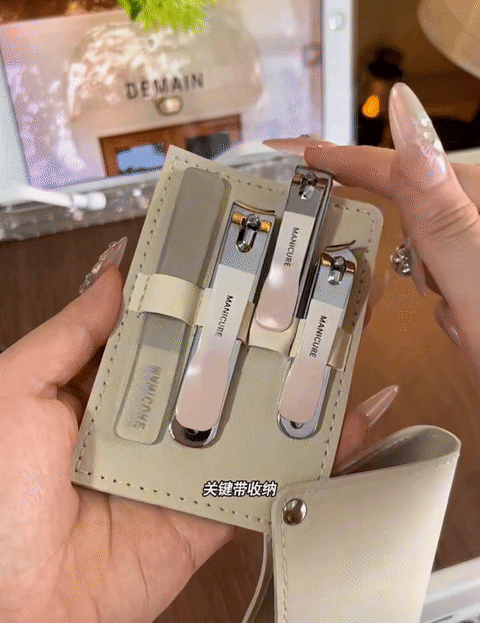 🔥指甲刀4️⃣件套💰7.9‼️【‌渐变指甲钳套装】‬福利秒杀💢采用皮套旋转设计🛑收纳方便👍