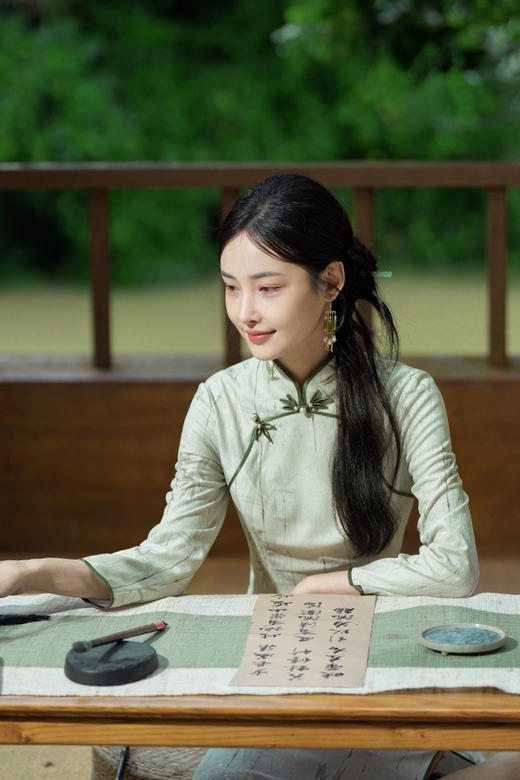 逸红颜明月优选 #雅致手工花扣款旗袍【青青竹】竹叶轻摇，清风徐来，清雅温柔书卷气 商品图5