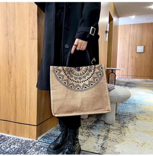 🔥🔥🔥【亚麻大托特包】1.透气性极佳的天然材料 不仅环保 🌈而且时尚实用~ 2.耐用且易于清洗🌿，大容量设计  商品图1