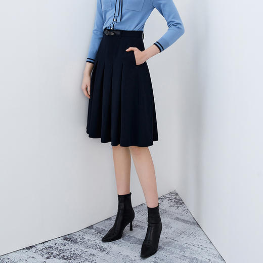 EITIE爱特爱秋季新款黑色半裙7506212 商品图1