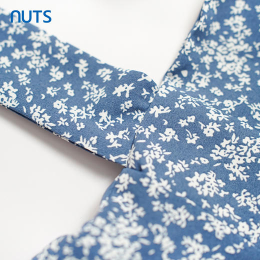 NUTS夏季新款法式小清新蓝色V领碎花短袖连衣裙女 商品图3