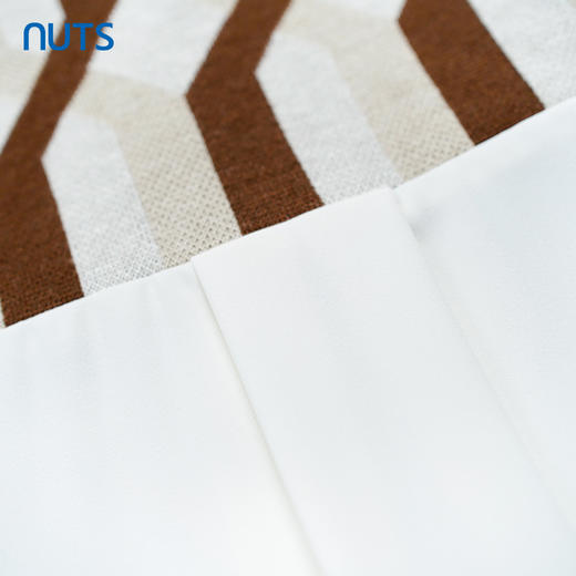 NUTS秋季新款白色设计感通勤宽松慵懒披肩长袖衬衫女334012308 商品图4