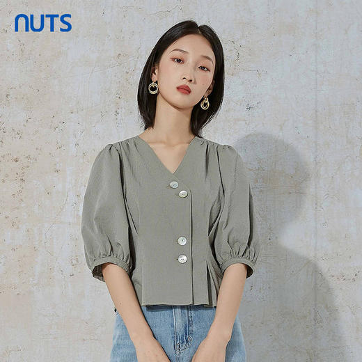 NUTS春秋季新款时尚气质通勤风百搭纯色短袖衬衫女231011108B 商品图3