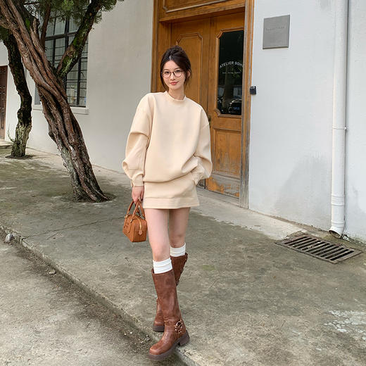 穿搭不费力/ 秋日软fufu通勤套组 上衣+裙裤套装 商品图1