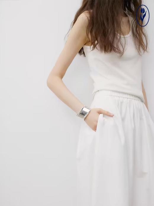 shyshystill/shy202406022/棉质镂空激光雕刻设计感原创花朵图案松紧腰半裙 商品图1