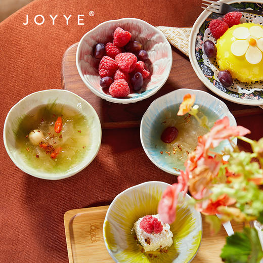 JOYYE威廉·莫里斯-系列釉下彩手绘浮雕陶瓷碗套装甜品碗礼盒4只装 商品图3