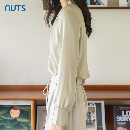 NUTS春秋缎面通勤职场轻熟风女装长袖衬衣女上衣女士4310102A1 商品图2