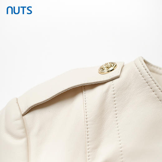 NUTS秋季新款白色设计感高级气质双排扣皮衣短外套女335132320 商品图2