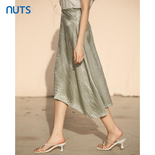 NUTS夏季新款醋酸烟绿色法式开叉半身裙女425061023 商品图3