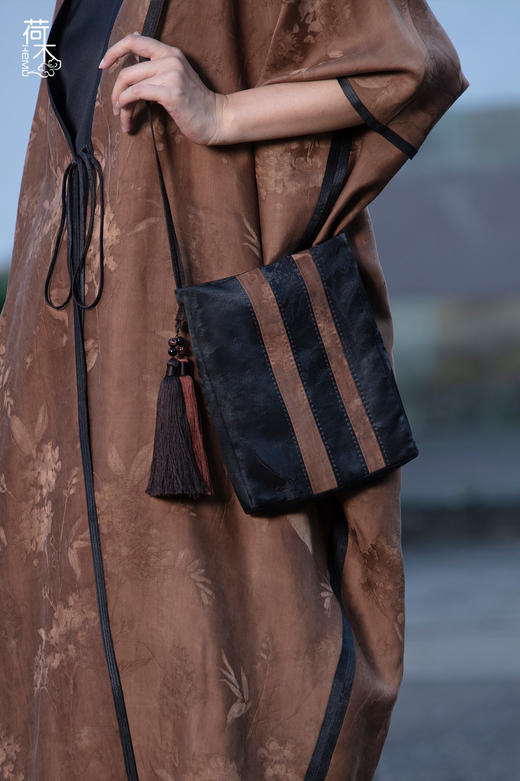 荷木HEMU丨花宴·斜挎包 商品图1