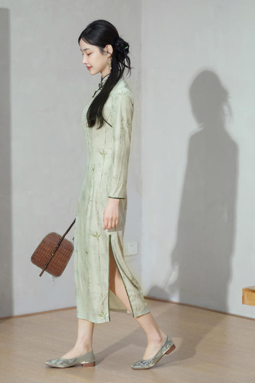 逸红颜明月优选 #雅致手工花扣款旗袍【青青竹】竹叶轻摇，清风徐来，清雅温柔书卷气 商品图14