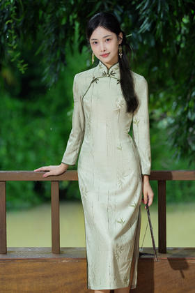 逸红颜明月优选 #雅致手工花扣款旗袍【青青竹】竹叶轻摇，清风徐来，清雅温柔书卷气