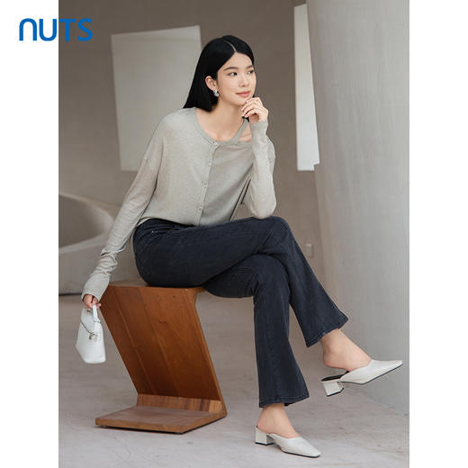 NUTS2023秋季新款通勤气质小众设计感长袖T恤女4390202A1 商品图3