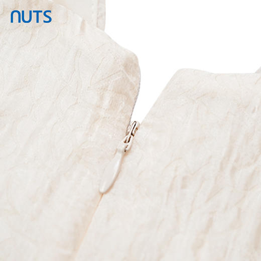 NUTS女气质高级感连衣裙收腰V领夏法式连衣裙v领长裙324101405B 商品图3