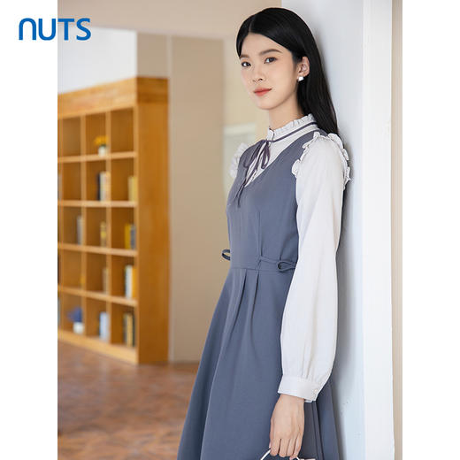 NUTS2023秋季新款花边领时尚气质学院风长袖连衣裙女4381002A1 商品图1