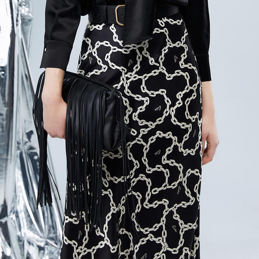 EITIE爱特爱秋季新款显瘦百搭印花高腰a字通勤半身裙7506213 商品图3